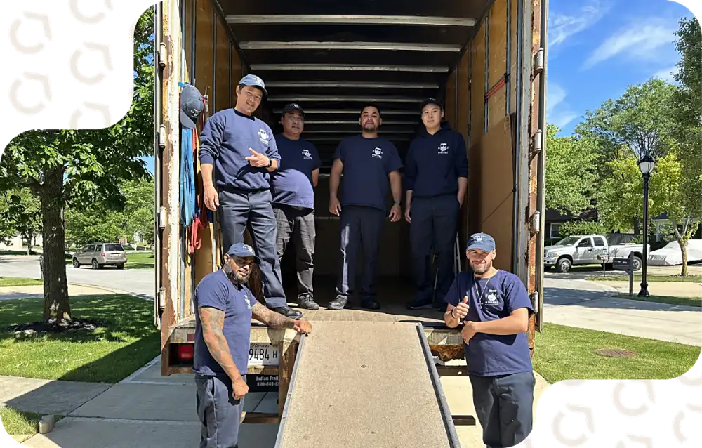 Windy City Movers team working together