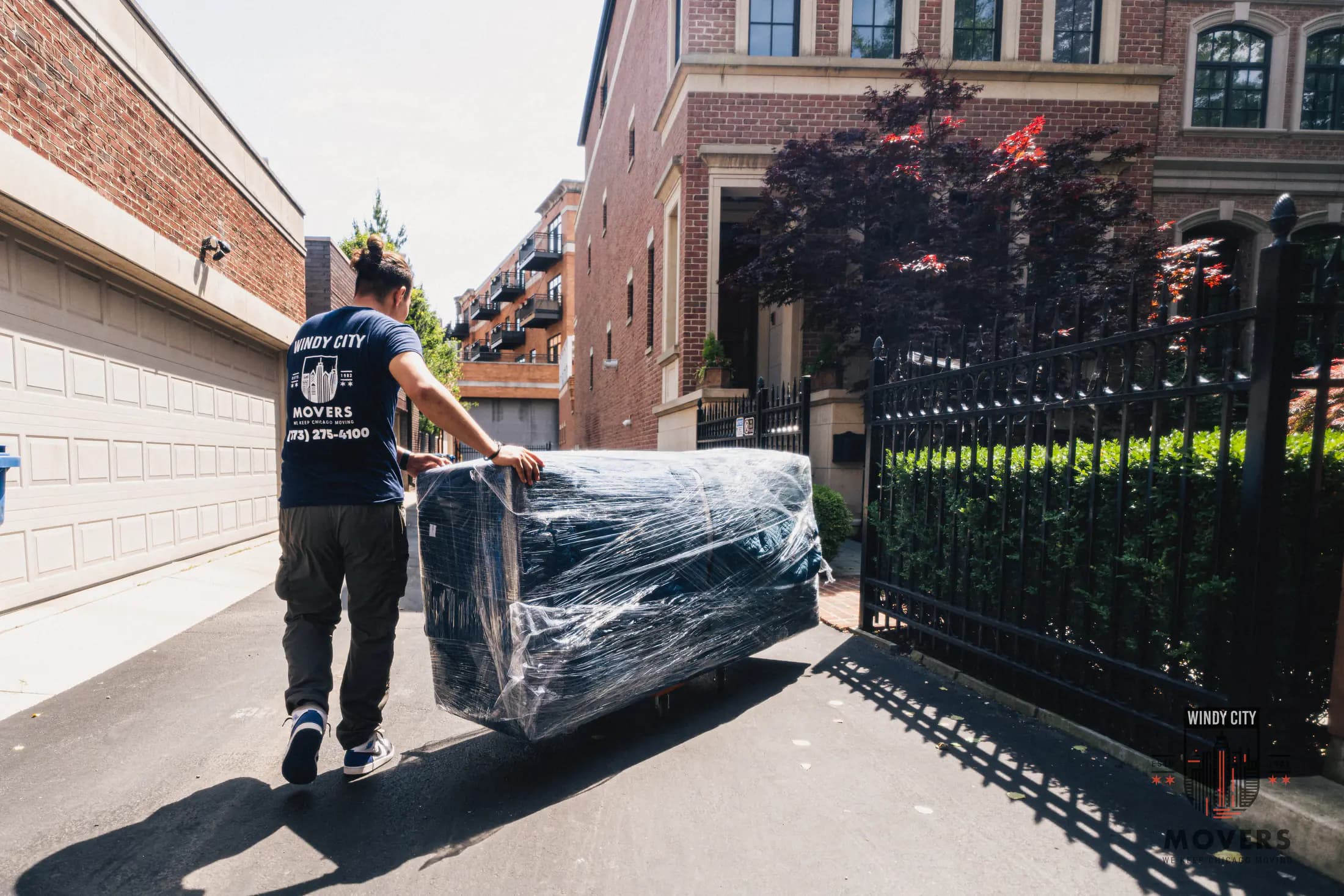 Bulky furniture moving service in Chicago by Windy City Movers