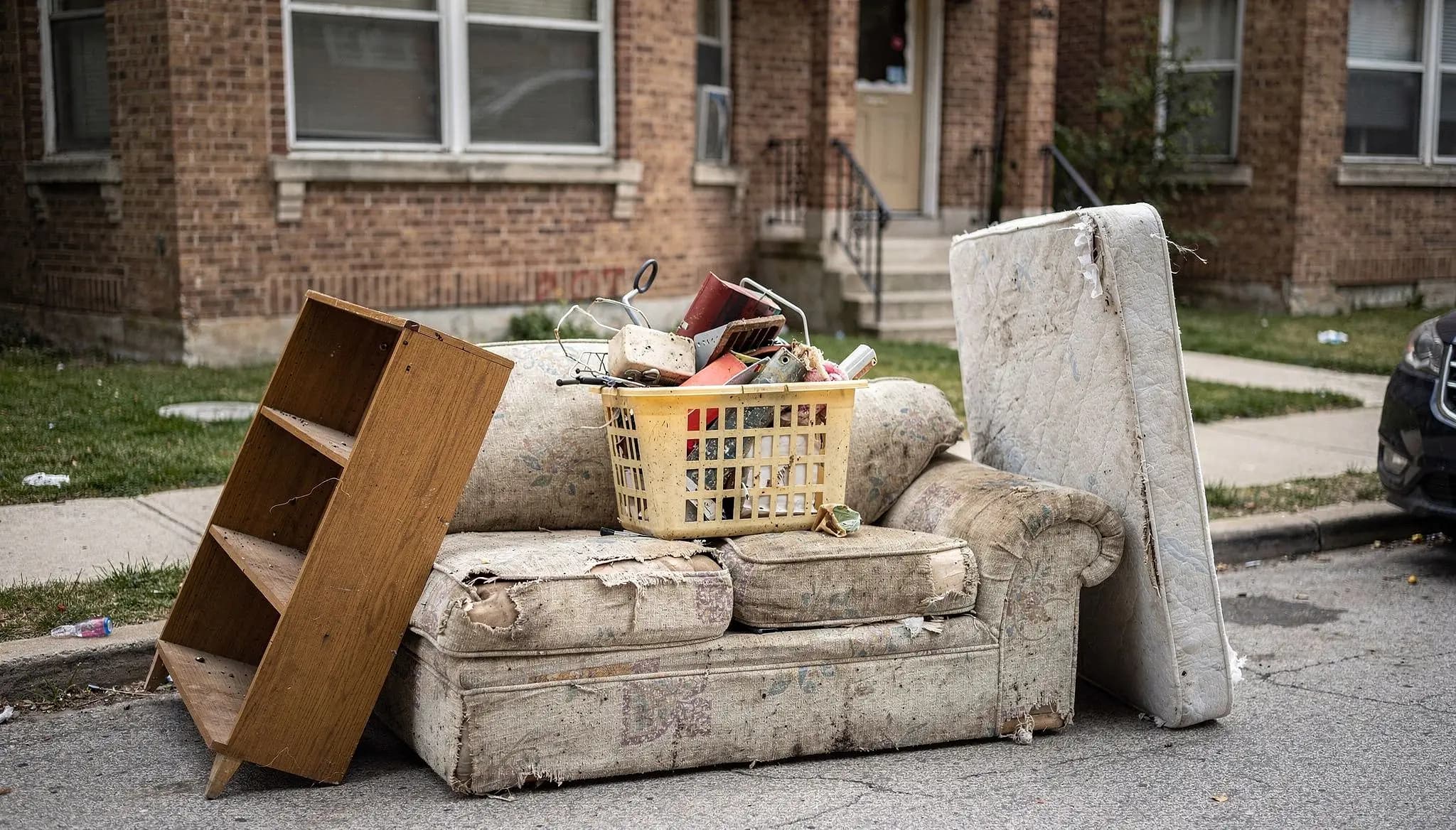 General junk removal in Chicago by Windy City Movers