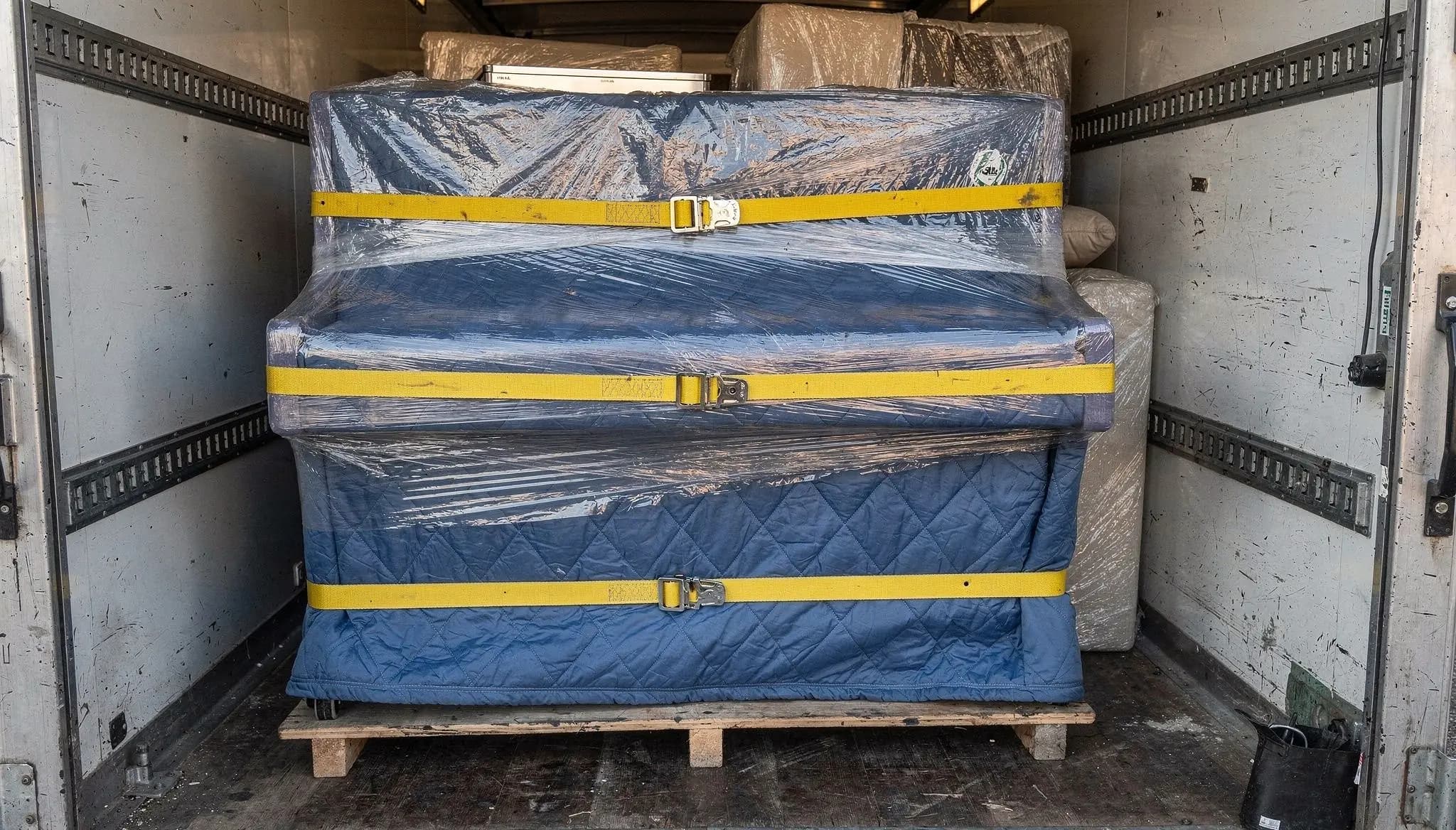 Long-distance piano moving in Chicago by Windy City Movers