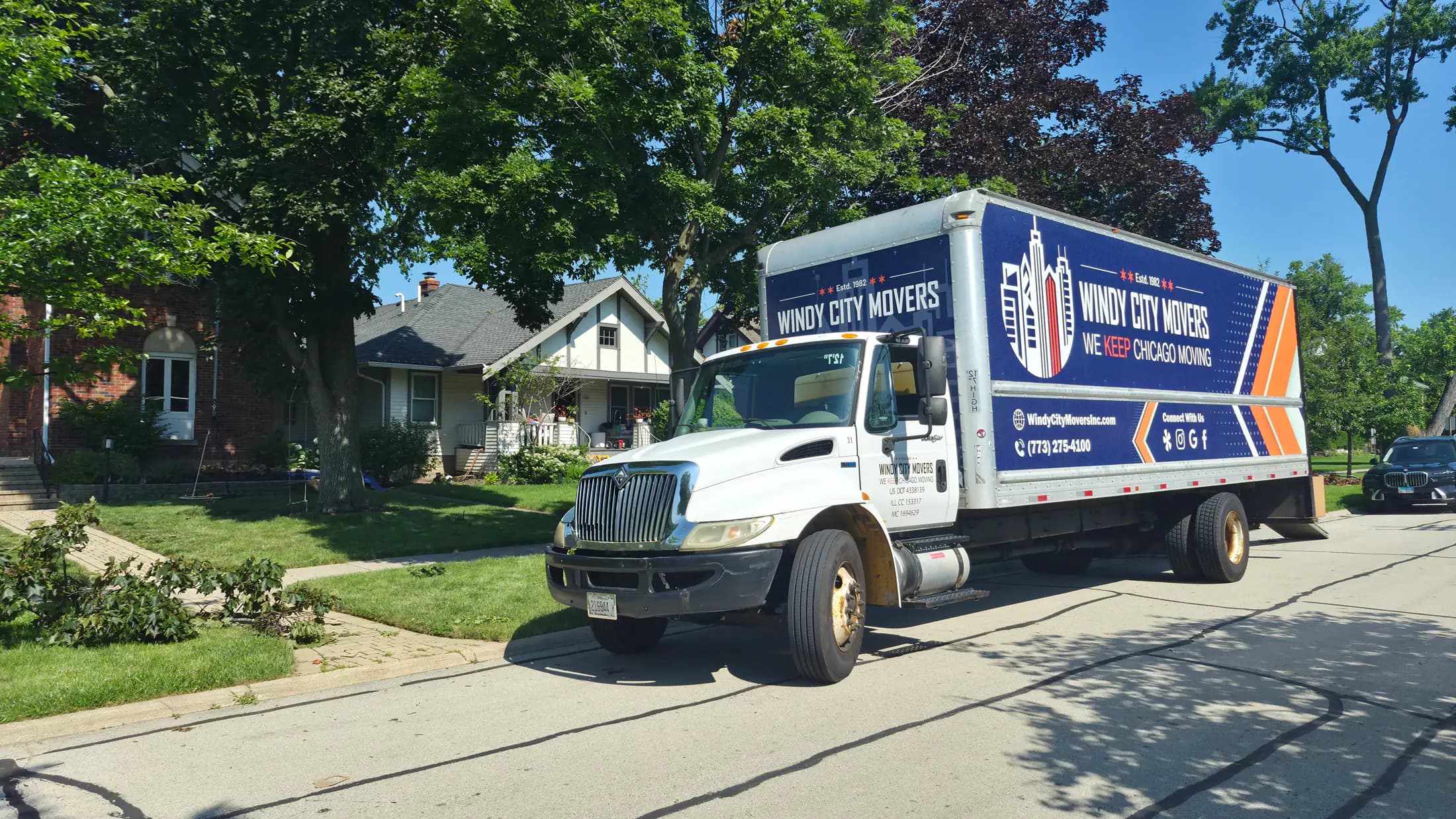 Windy City Movers crew on a residential move in Park Ridge, Illinois