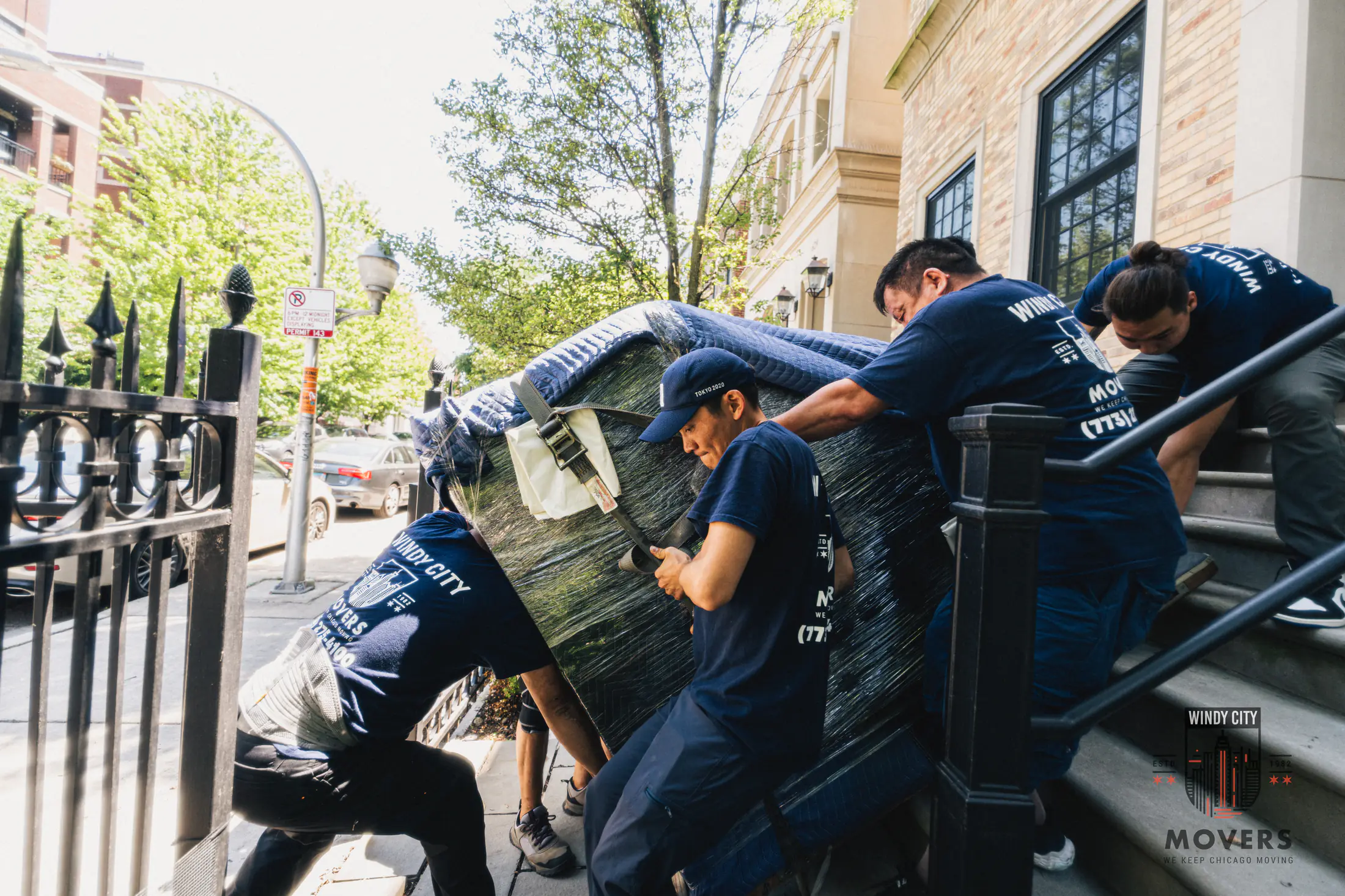 Piano moving service in Chicago by Windy City Movers